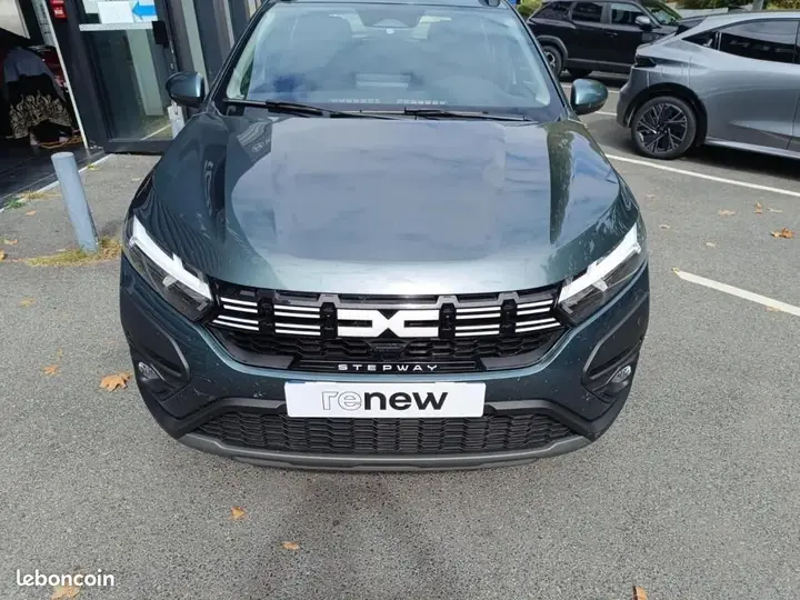 Dacia Sandero 2024 photo 2