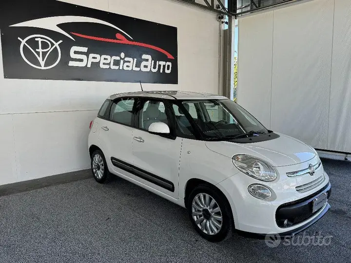 Fiat 500L 2015 photo 2