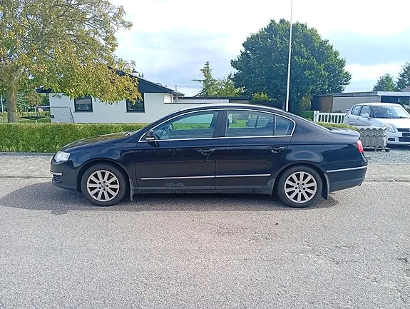 Volkswagen Passat 2005 photo 2