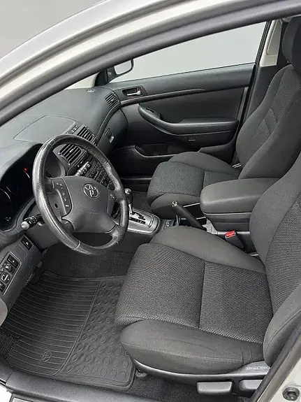 Toyota Avensis 2006 photo 4