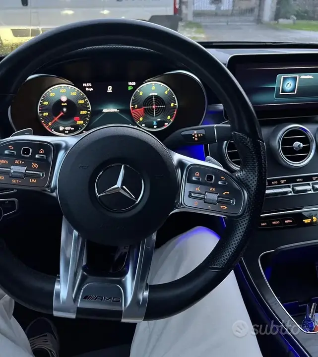 Mercedes-Benz C-Class 2019 photo 3
