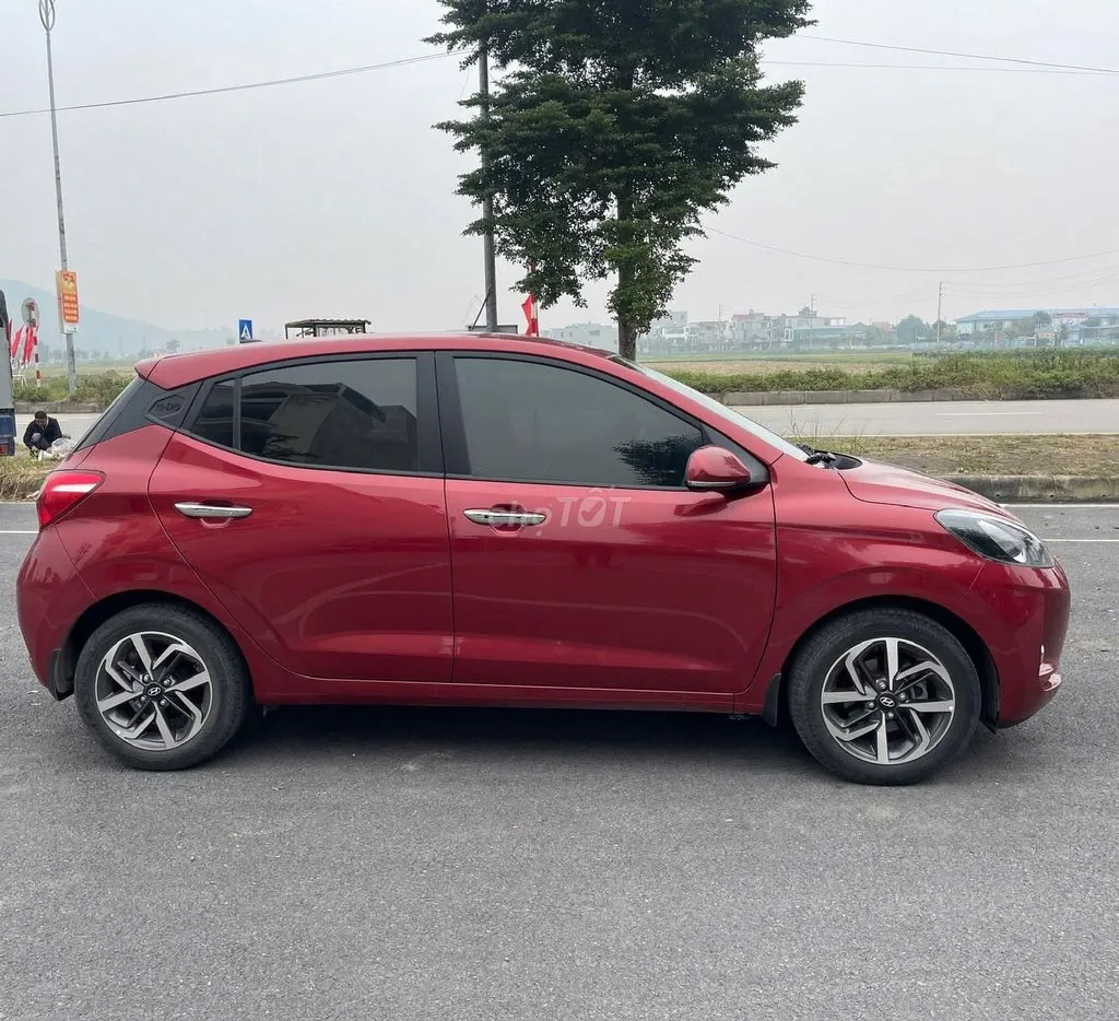 Hyundai Grand I10 2023 photo 2