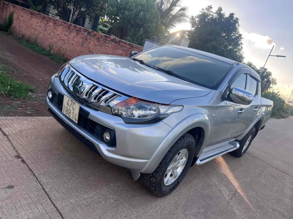 Mitsubishi Triton
