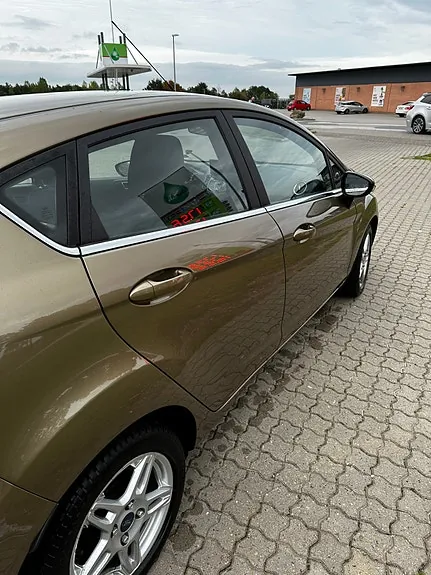 Ford Fiesta 2014 photo 4