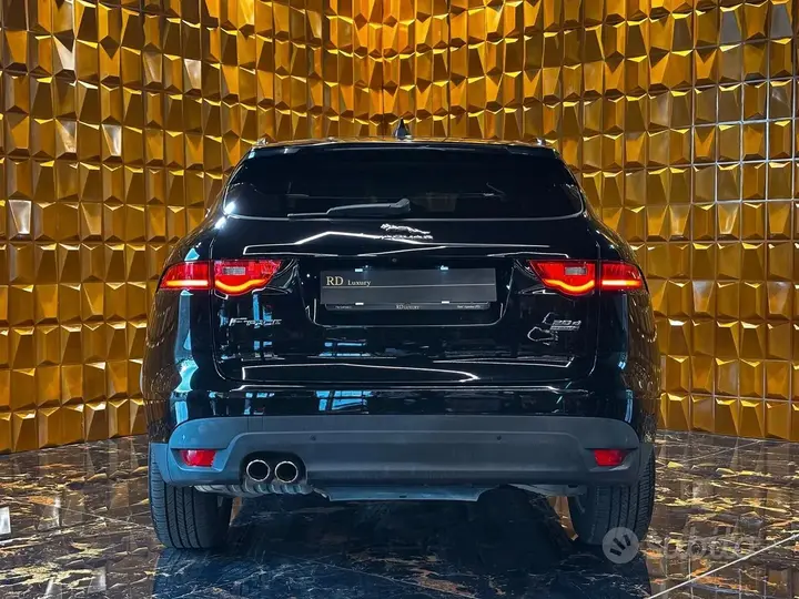Jaguar F-Pace 2020 photo 4