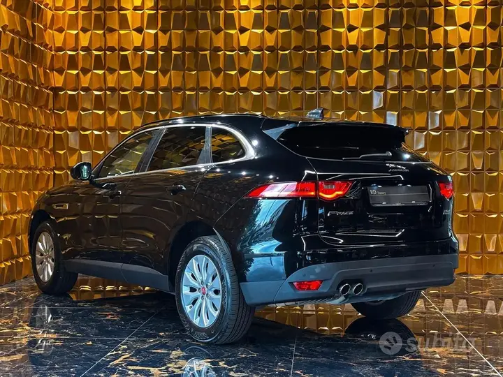 Jaguar F-Pace 2020 photo 5
