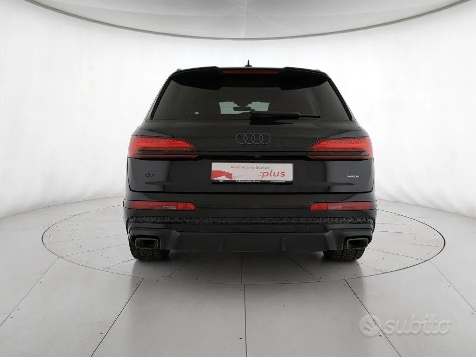 Audi Q7 2025 photo 5
