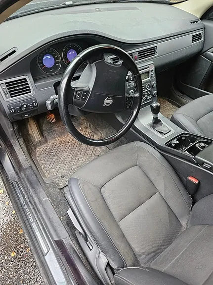 Volvo V70 2009 photo 4