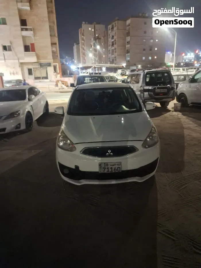 Mitsubishi Mirage 2018 photo 3
