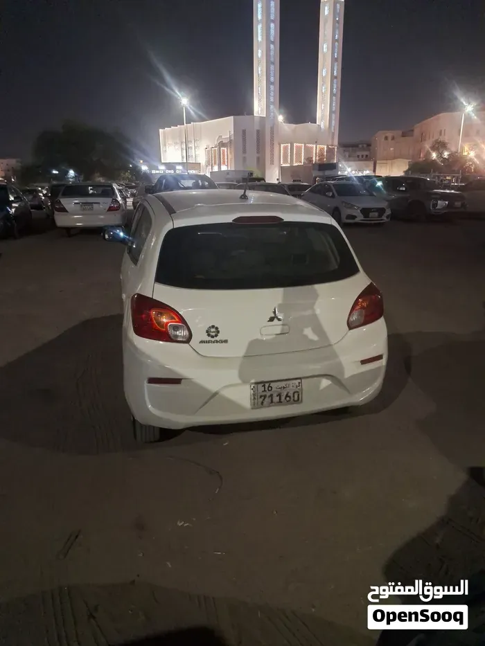 Mitsubishi Mirage 2018 photo 4