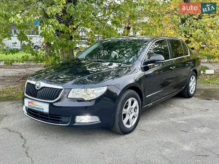 Skoda Superb 2008 photo 4