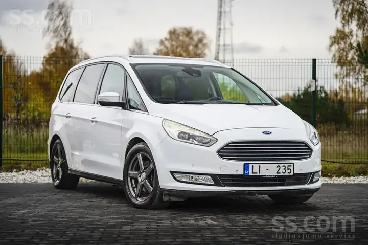 Ford Galaxy 2016 photo 3