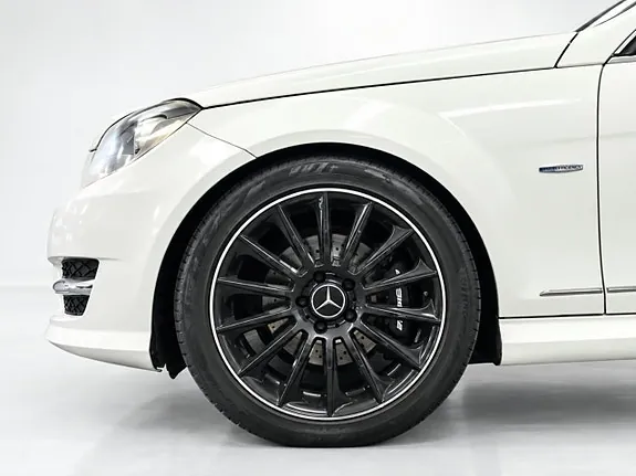 Mercedes-Benz C220 2012 photo 3