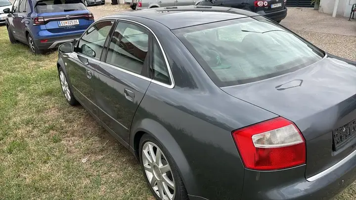 Audi A4 2001 photo 3