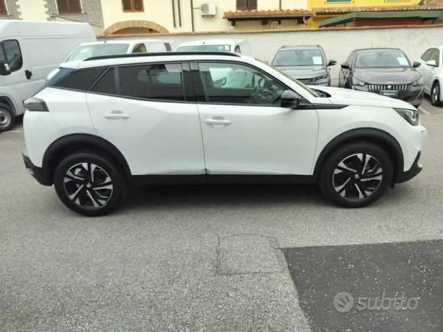 Peugeot 2008 2022 photo 2