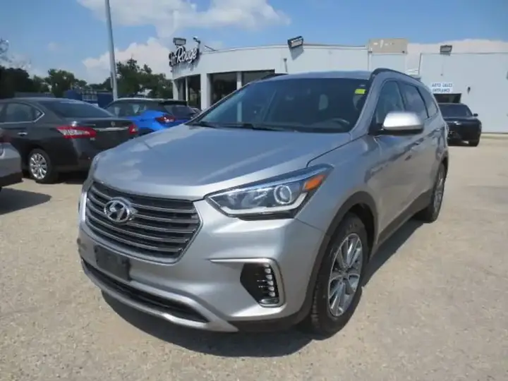 Hyundai Santa Fe 2017 photo 2