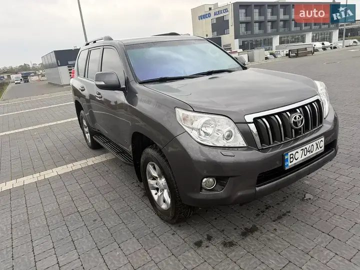 Toyota Land Cruiser Prado 2013 photo 3