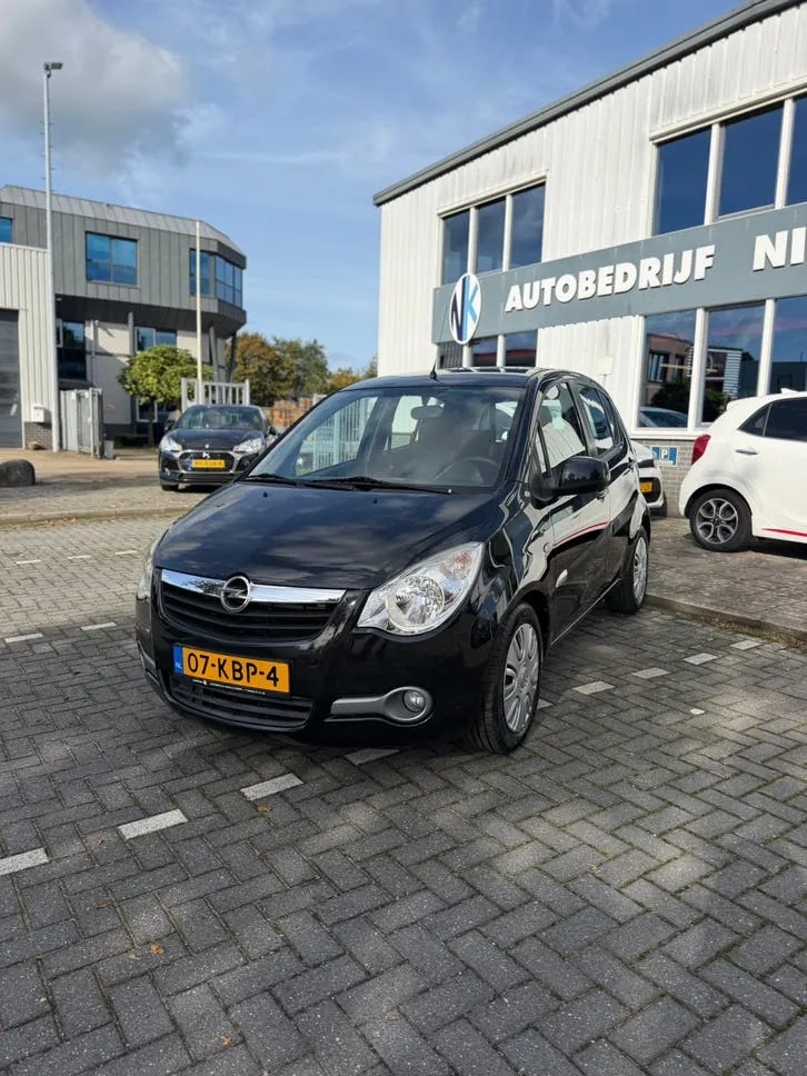 Opel Agila