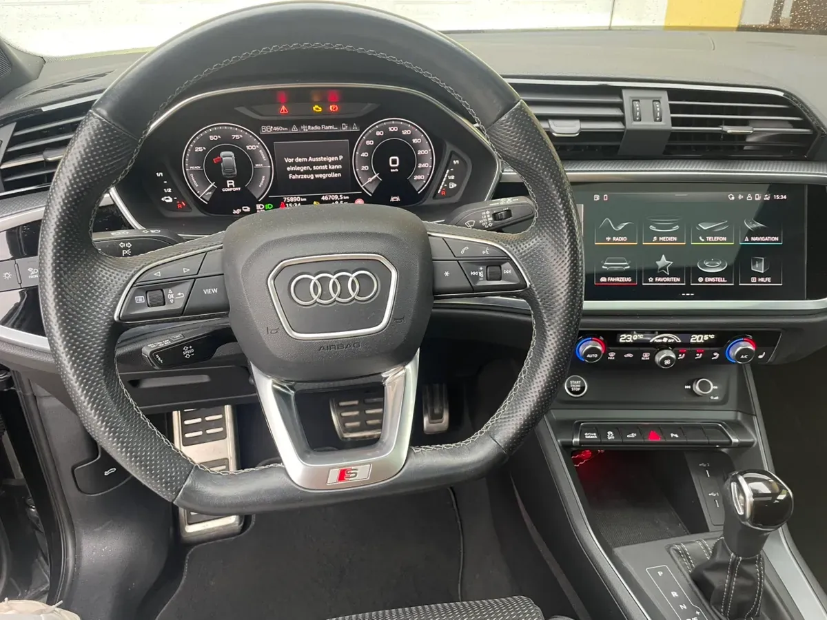 Audi Q3 2021 photo 3
