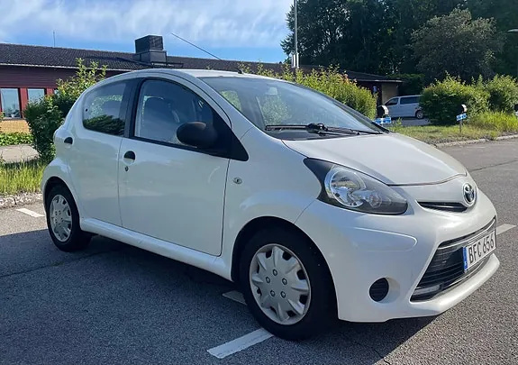 Toyota Aygo 2014 photo 2