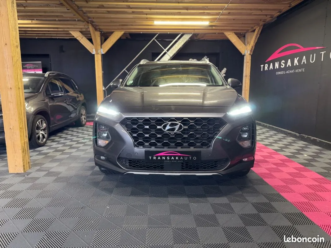 Hyundai Santa Fe 2019 photo 2