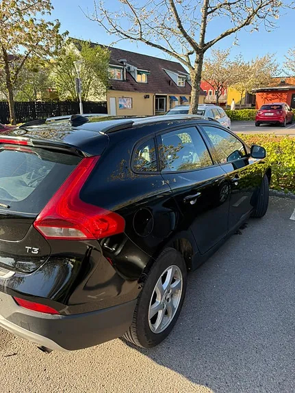 Volvo V40 Cross Country 2017 photo 2