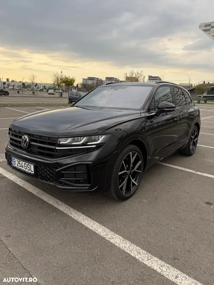 Volkswagen Touareg 2025 photo 2