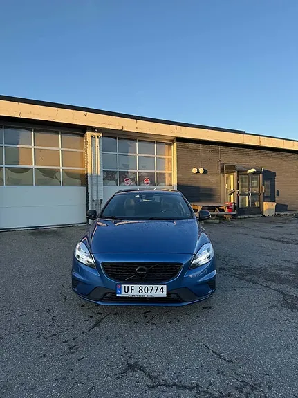 Volvo V40 2018 photo 2
