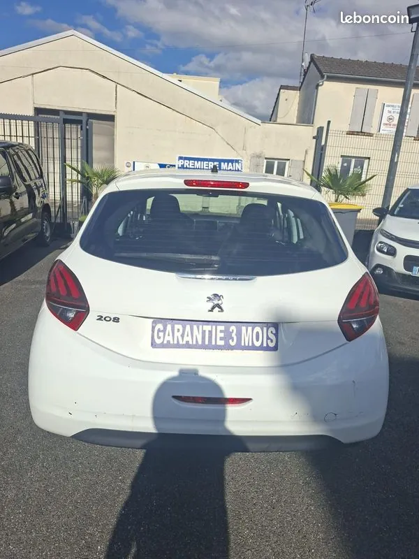 Peugeot 208 2019 photo 5
