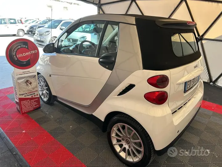 Smart Fortwo 2010 photo 4