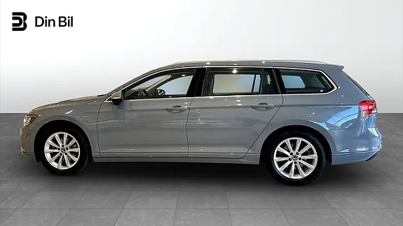 Volkswagen Passat 2024 photo 2