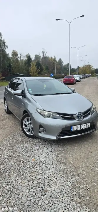 Toyota Auris 2014 photo 2