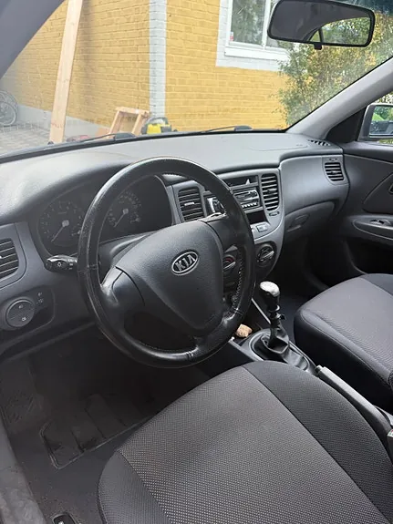 Kia Rio 2007 photo 4