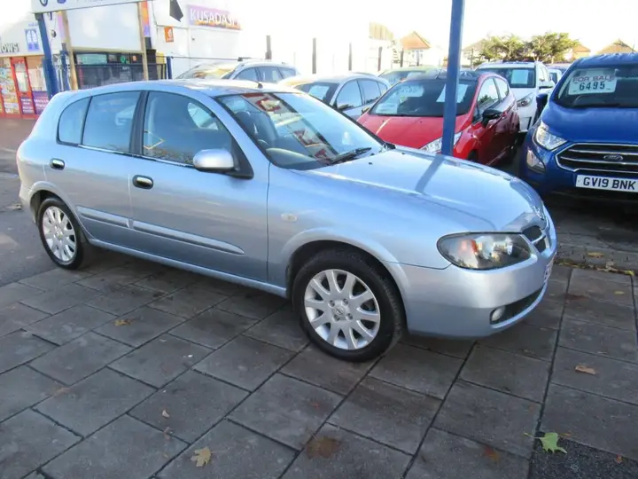 Nissan Almera