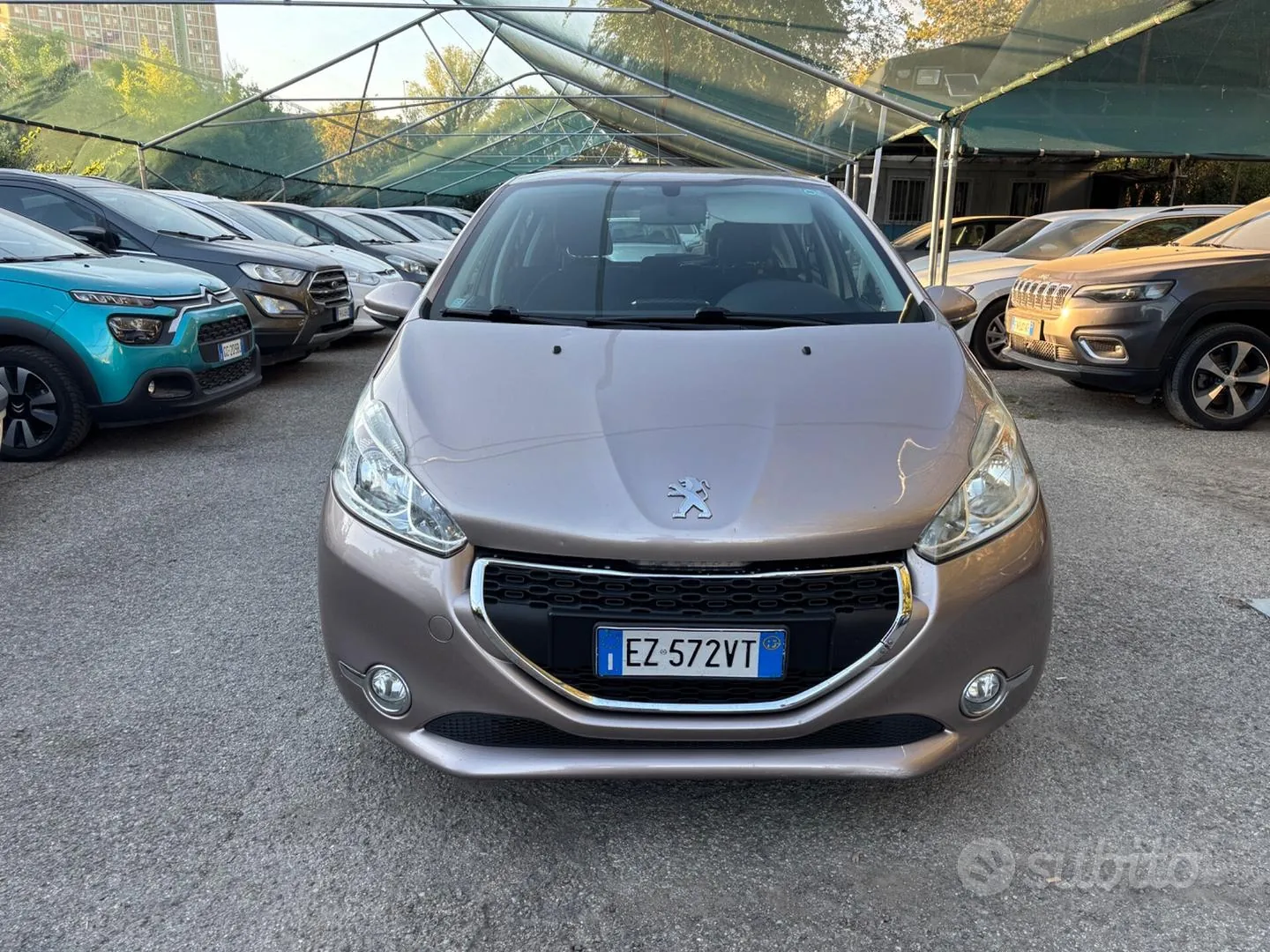 Peugeot 208 2015 photo 2