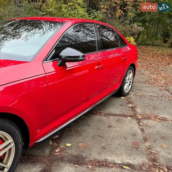 Audi A4 2018 photo 4