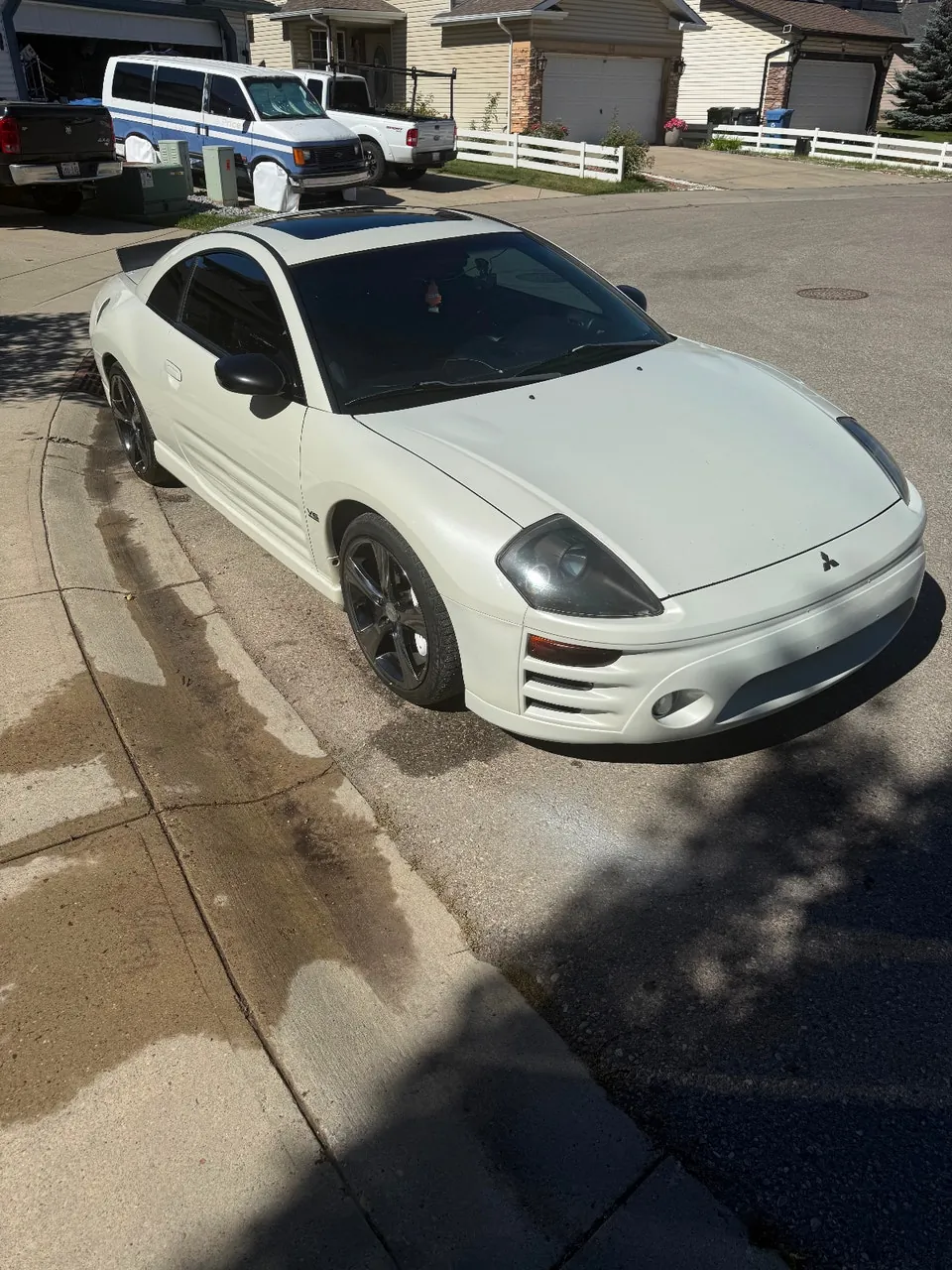 Mitsubishi Eclipse 2004 photo 3