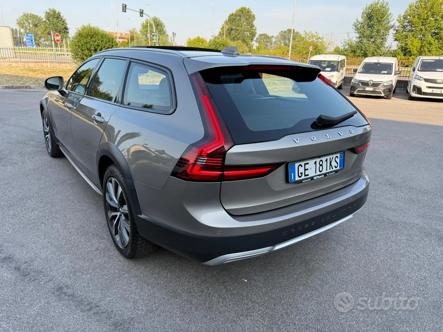 Volvo V90