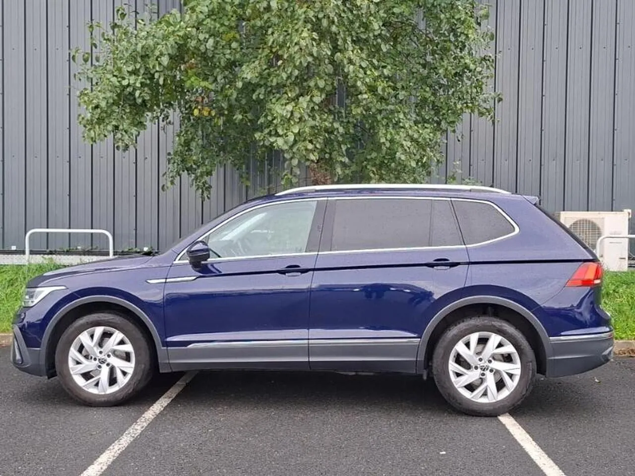 Volkswagen Tiguan Allspace 2023 photo 4