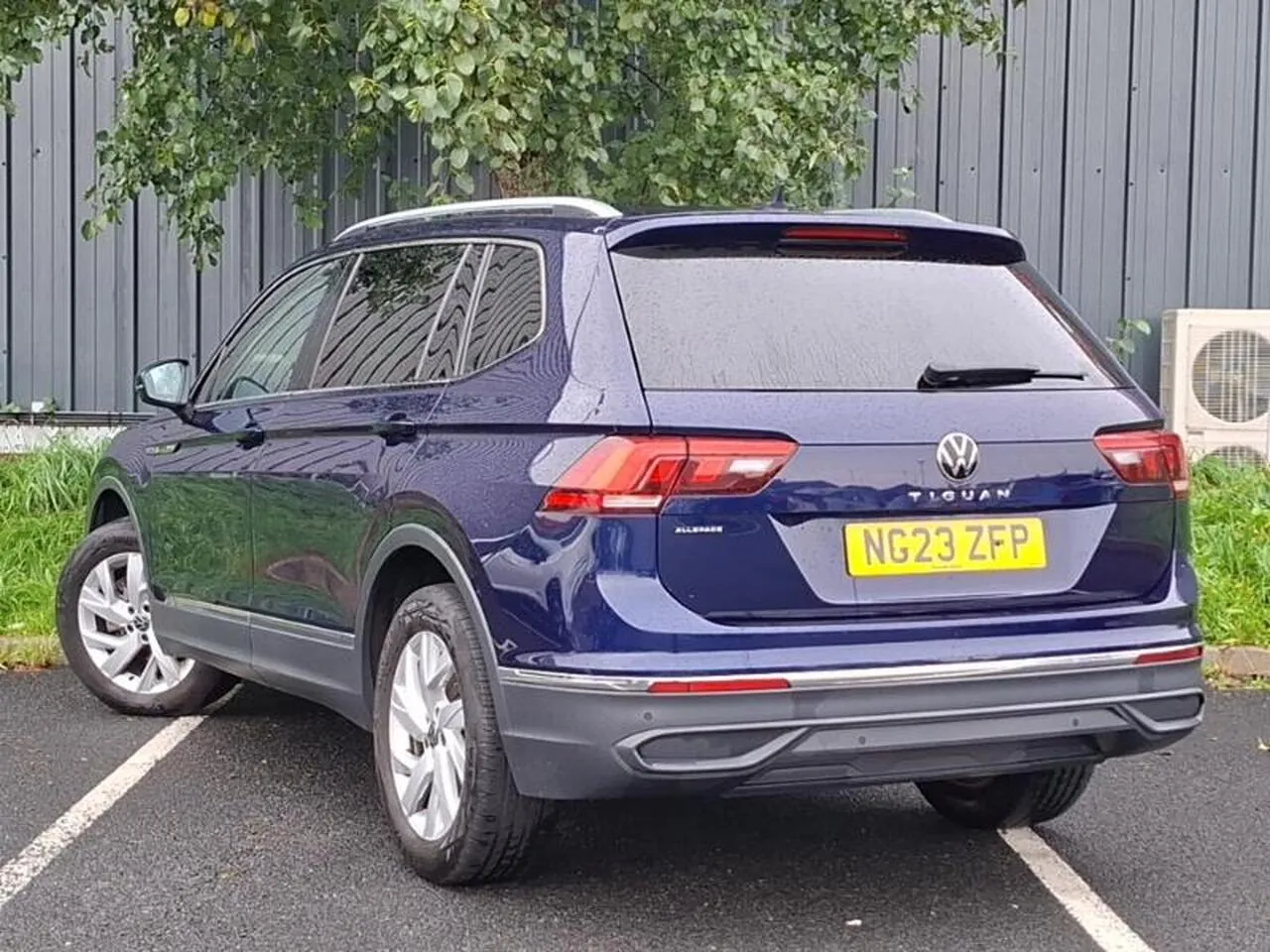 Volkswagen Tiguan Allspace 2023 photo 2