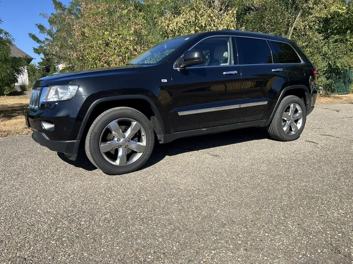 Jeep Grand Cherokee 2013 photo 3