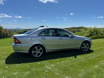 Mercedes-Benz 320 2007 photo 5