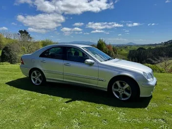 Mercedes-Benz 320 2007 photo 4