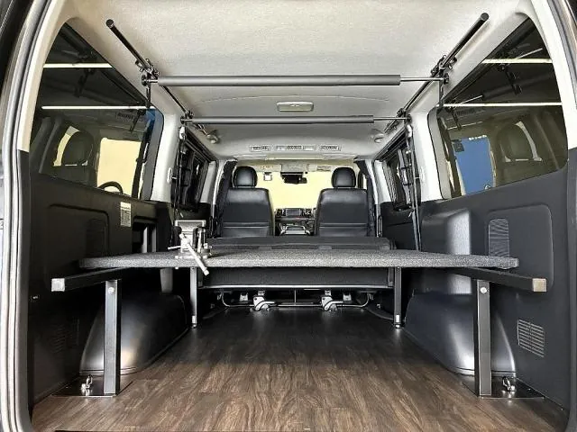 Toyota Hiace Van 2019 photo 2