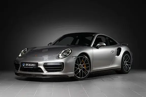 Porsche 911 Turbo S 2017 photo 2