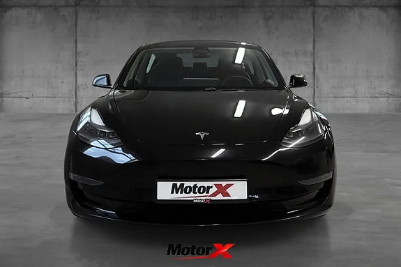 Tesla Model 3 2021 photo 2