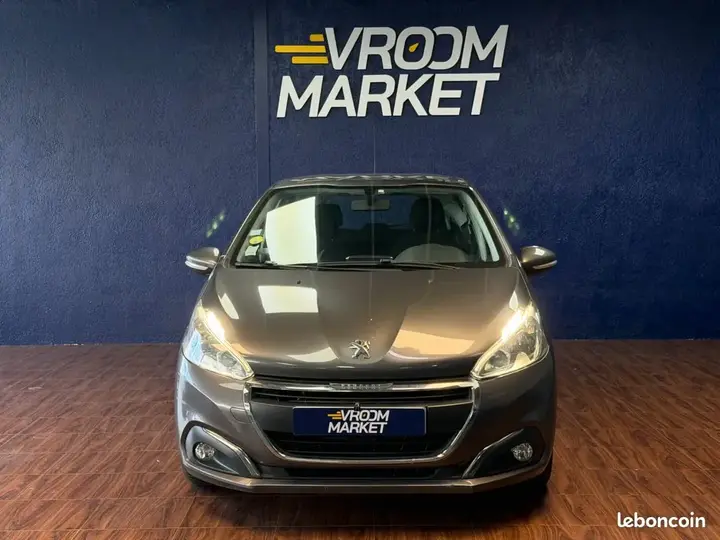 Peugeot 208 2018 photo 4