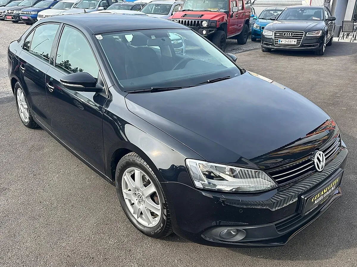 Volkswagen Jetta 2011 photo 3