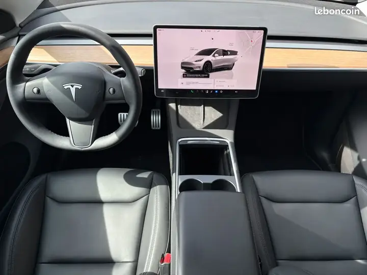 Tesla Model Y 2023 photo 5