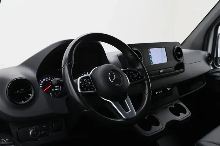 Mercedes-Benz Sprinter 2023 photo 2